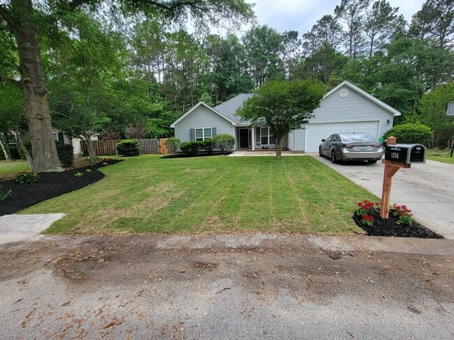 Building Photo - 1256 Watsonia Dr