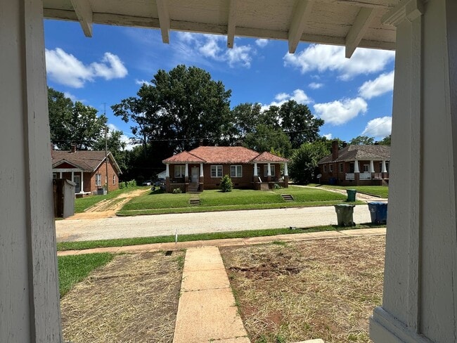 Building Photo - 618 Grier St