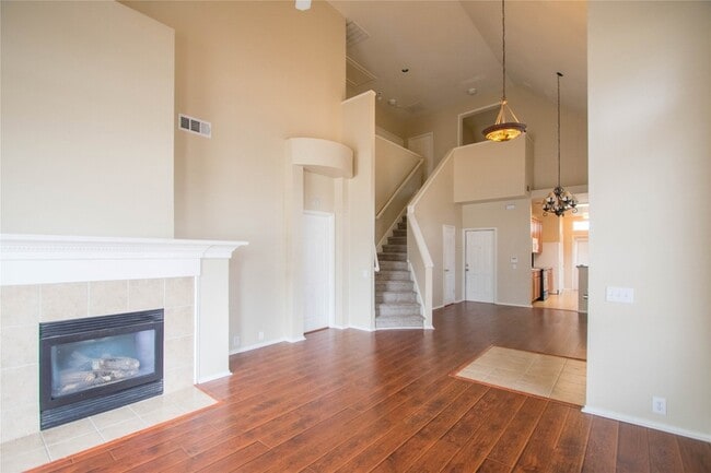 Building Photo - 11139 Still Hollow Dr