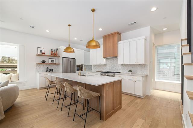 Building Photo - 3053 Wycliff Ave