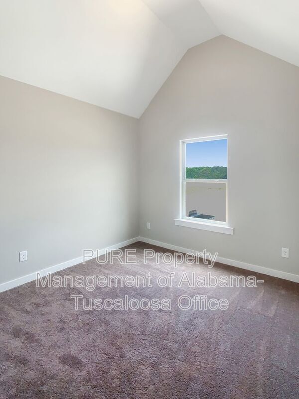 Building Photo - 14421 Chase Dr