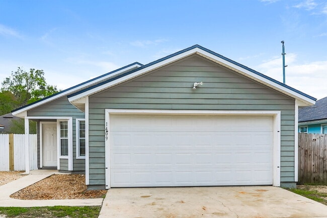 Building Photo - 1409 Forbes St