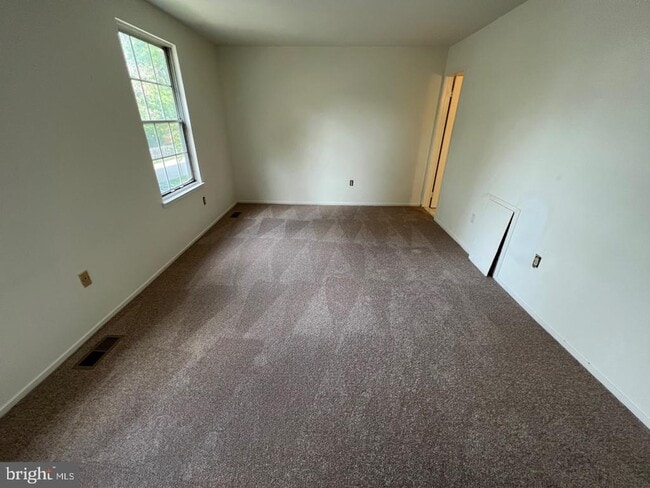 Building Photo - 7520 Indian Hills Dr