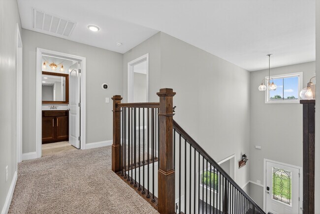 Building Photo - 104 Woodtrace Ct