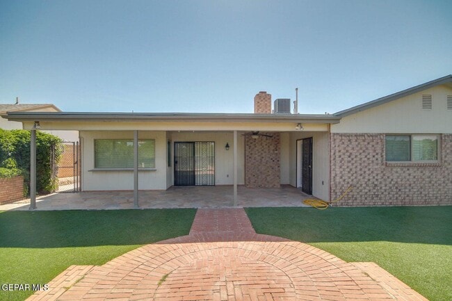 Building Photo - 1701 Paul Moran Pl