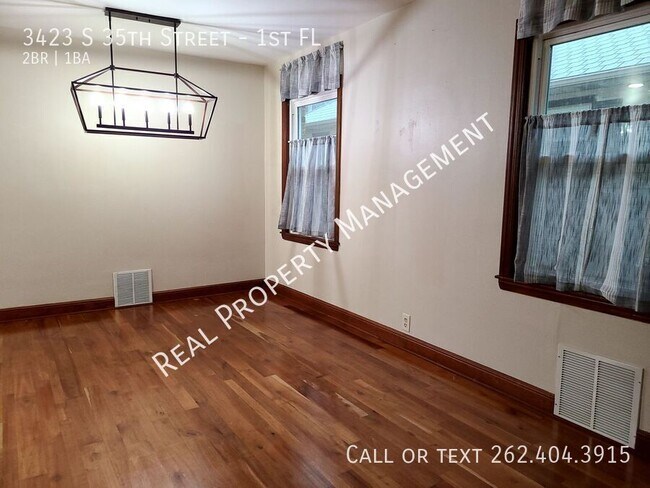 Building Photo - 3423 S 35th St