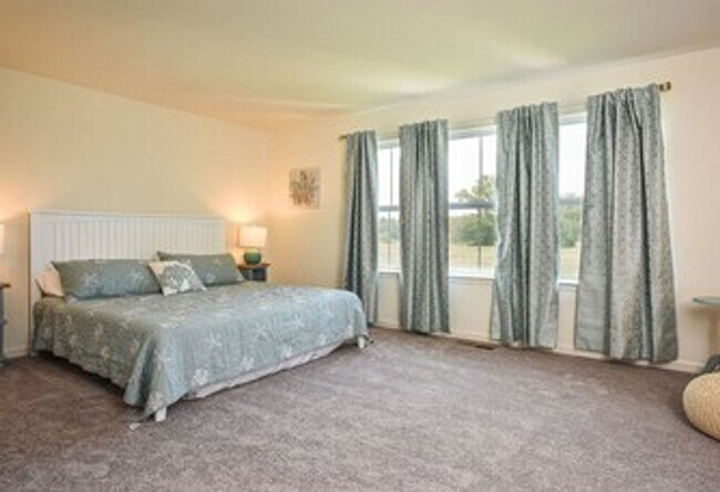 Building Photo - For Rent – Aqua Villa at Bishop’s Landing