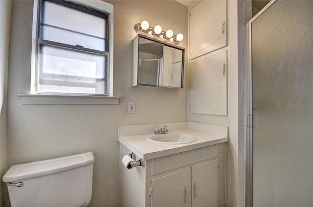 Building Photo - 1417 Norwood Dr