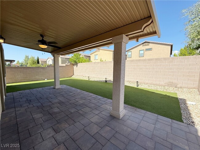 Building Photo - 7745 Wishbone Falls St