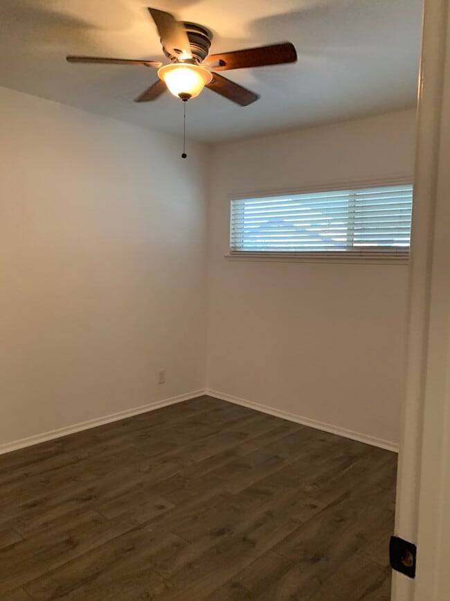 Building Photo - 16748 San Fernando Mission Blvd