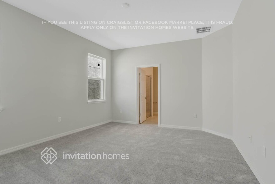 Building Photo - 1492 Grassland Ave