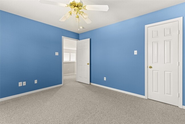 Building Photo - 7906 Glenn Cliff Dr