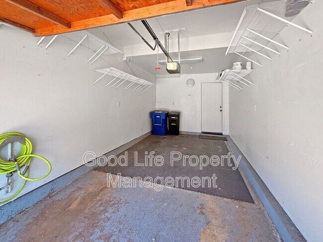 Building Photo - 2510 Jamacha Rd