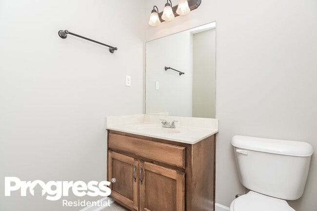 Building Photo - 9849 White Poplar Dr