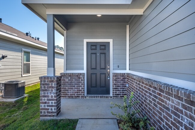 Building Photo - 25719 Northpark Palm Dr