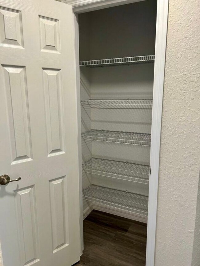 Building Photo - GORGEOUS 3BR/2BA Summerfield Home Convenient Location! NO APPLICATION FEE!