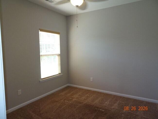 Building Photo - 296 Concord Dr