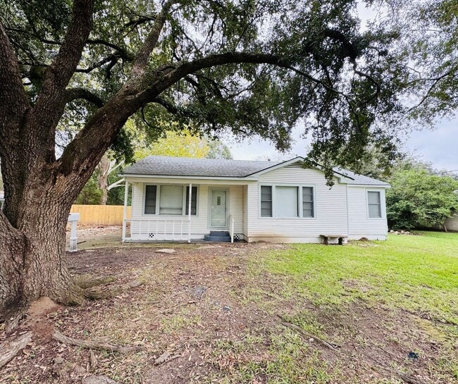 Building Photo - 1040 Myrtle St