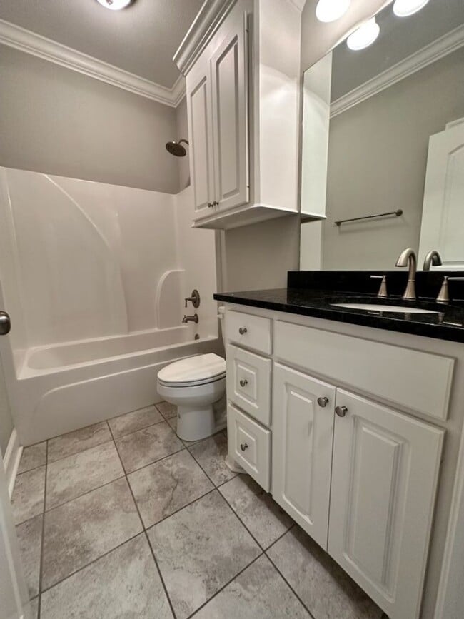 Building Photo - Beautiful Newer 3 Bedroom Home in Pearl!!!