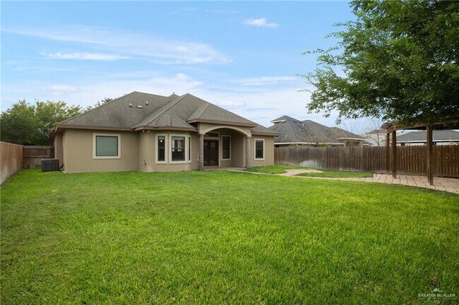 Building Photo - 616 N Dalobo Ave