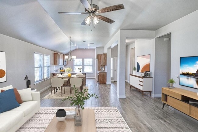 Building Photo - 624 Caladium Dr