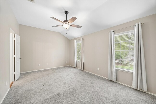 Building Photo - 39 Butterfly Branch Pl