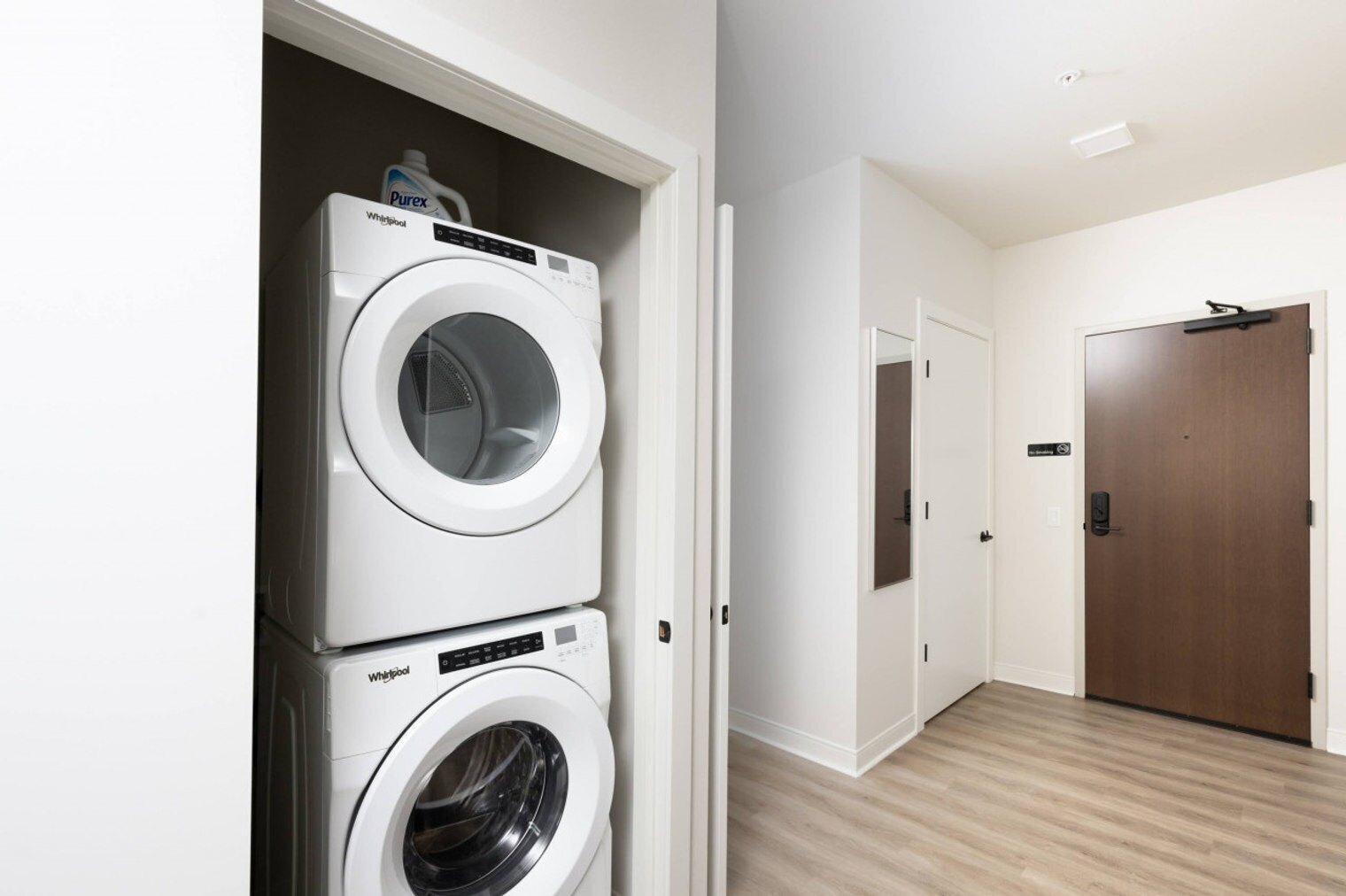 Building Photo - 1632 N Franklin Pl