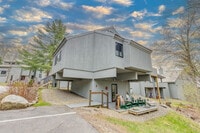 Building Photo - 2 Moose Ln
