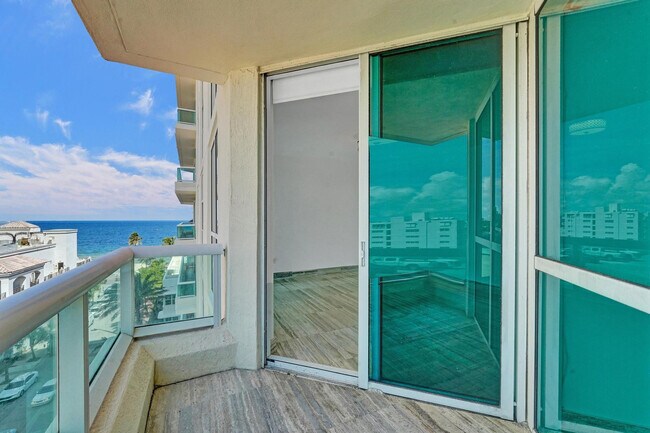 Building Photo - 101 S Fort Lauderdale Beach Blvd