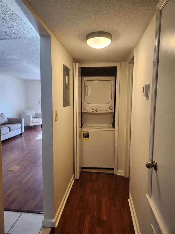 Building Photo - 2962 Plaza Terrace Dr