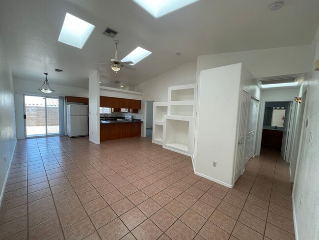 Building Photo - YUMA MEADOWS TOWNHOUSE W/ POOL ACCESS!