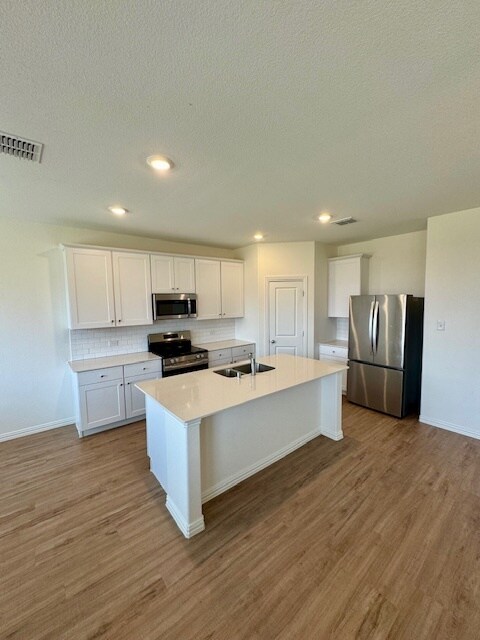 Building Photo - 5036 Waterway Dr