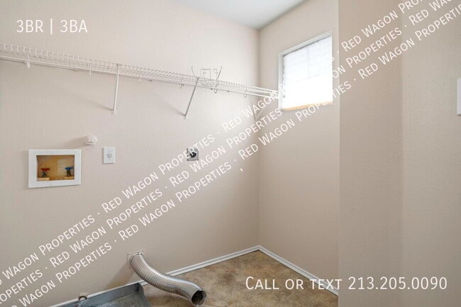 Building Photo - 2622 Crown Hollow