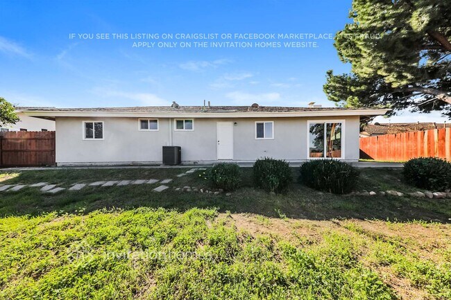 Building Photo - 321 W Hacienda Dr