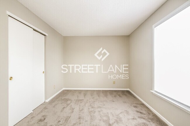 Building Photo - FIRST FULL MONTH FREE WITH A 13 MONTH TERM.
