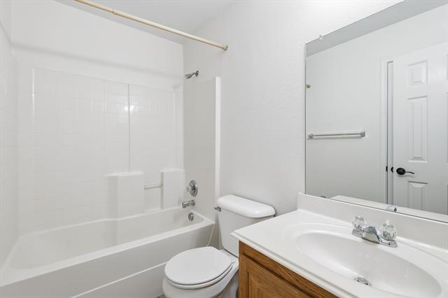 Building Photo - 10228 Sourwood Dr