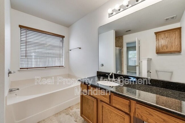 Building Photo - 10505 Braewood Dr
