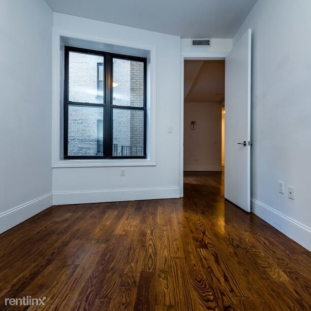 Building Photo - 1625 Putnam Ave