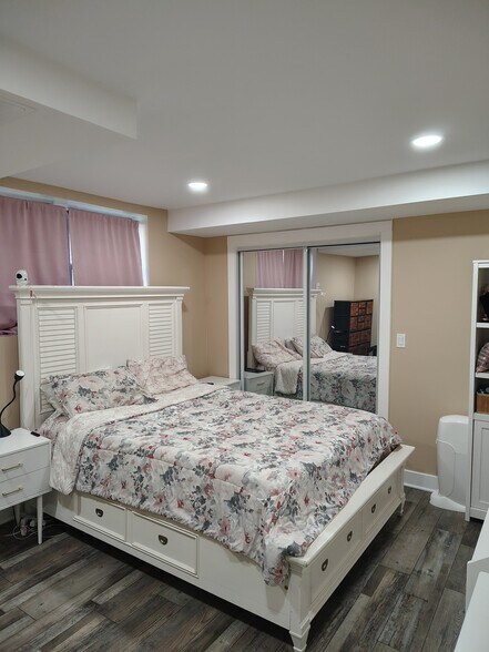 Bedroom 1 - 6462 N Lehigh Ave