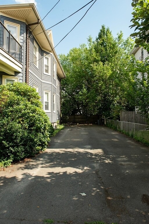 Building Photo - 36 Bradford St