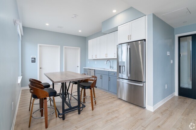 Building Photo - 500 Talbot Ave