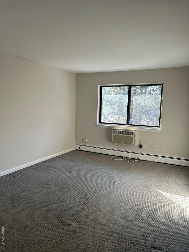 Building Photo - 2 Secora Rd