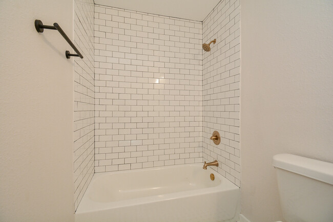 New tile and fixtures - 2916 Arbor St