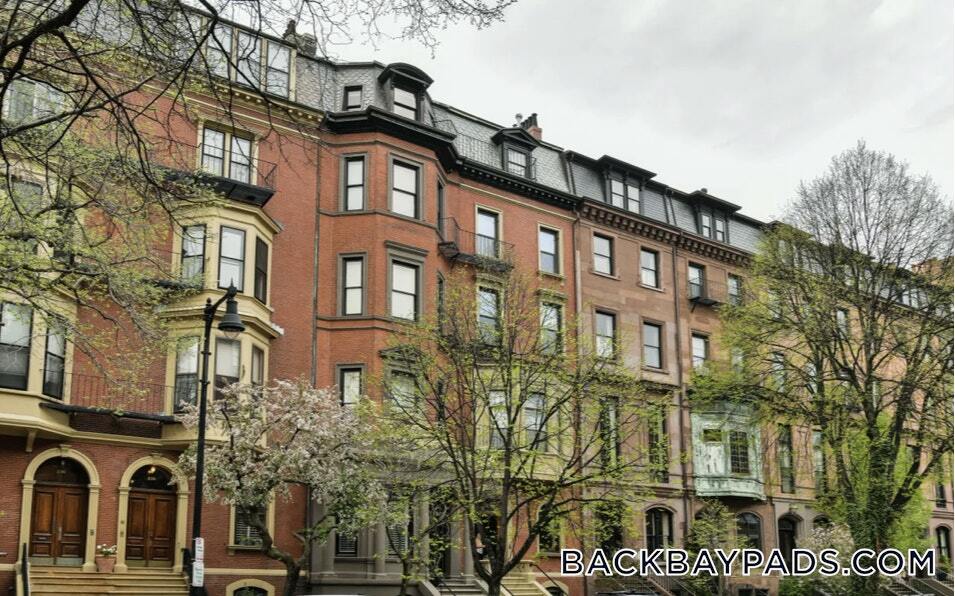 Building Photo - 214 Beacon St