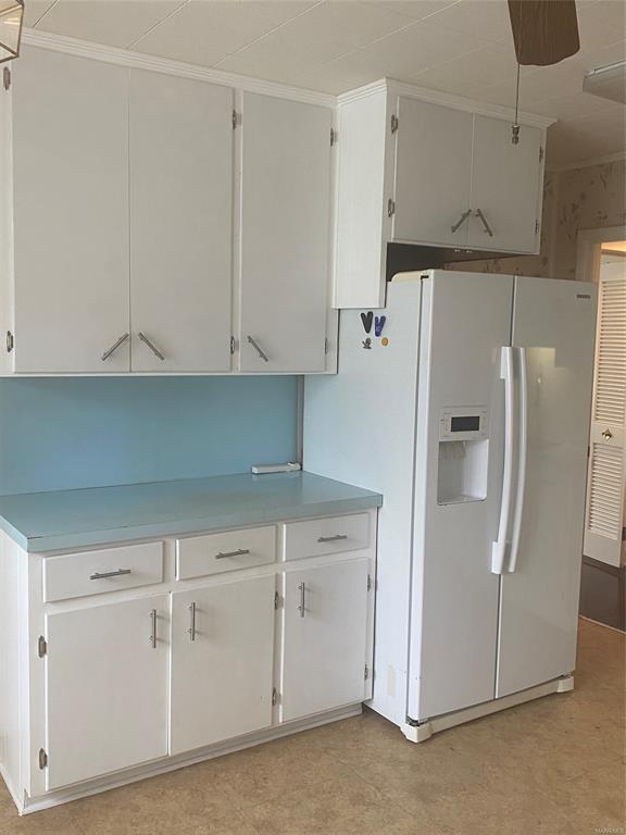 Building Photo - 2052 Midway St