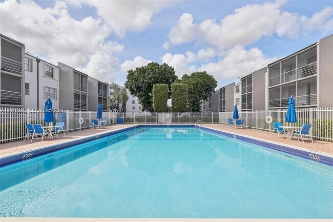Building Photo - 14170 SW 84th St