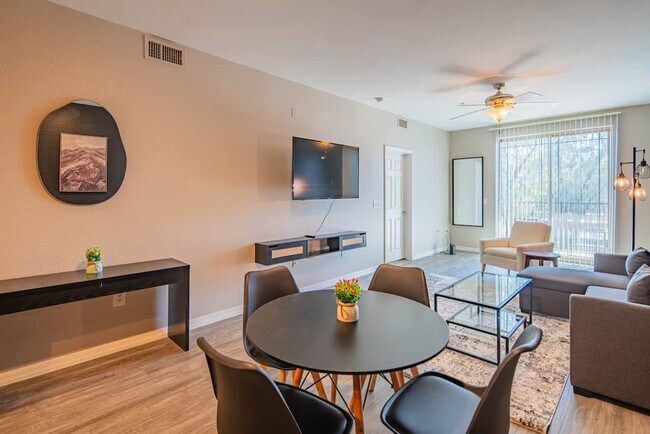 Building Photo - 1275 E University Dr