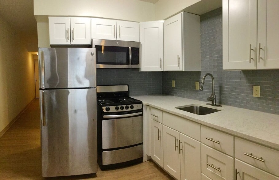 Interior Photo - 407 College Ave — Collegetown’s Best-Kept Secret