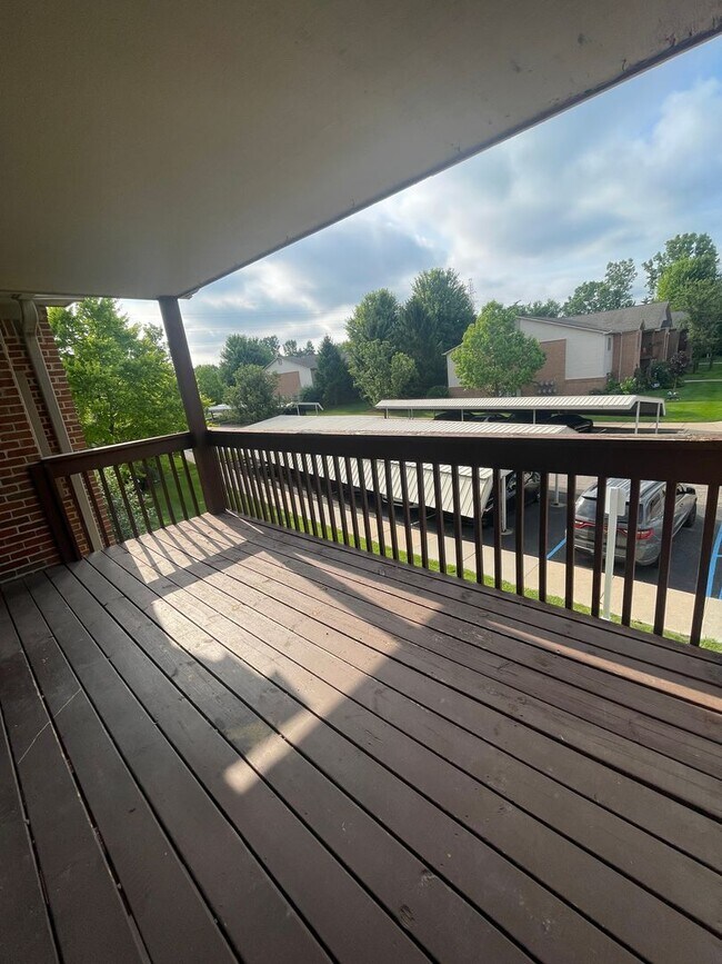Building Photo - 2636 Stadium View Dr