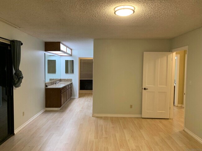Building Photo - 9109 Huntley Rd